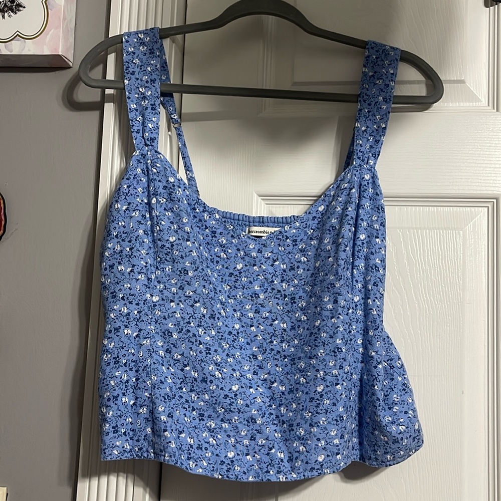 Blue floral Abercrombie & fitch top